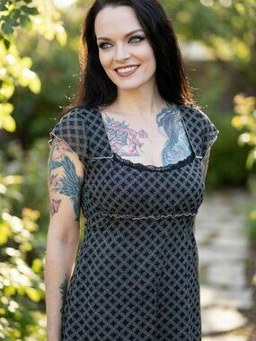 Max Studio ✦ Black White Geometric Tie Back Blouse ✦ Cap Sleeve Flowy Size M